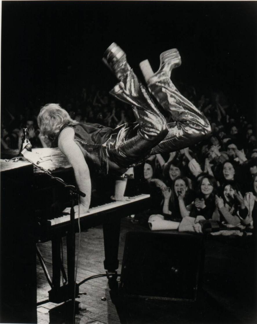 Elton John Live