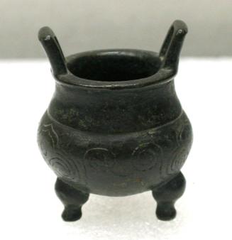 Miniature Tripodal Vessel