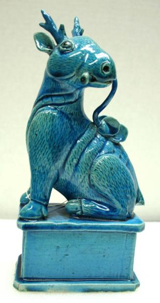 Chinese Tao Kuang period turquoise enameled porcelain deer on plinth