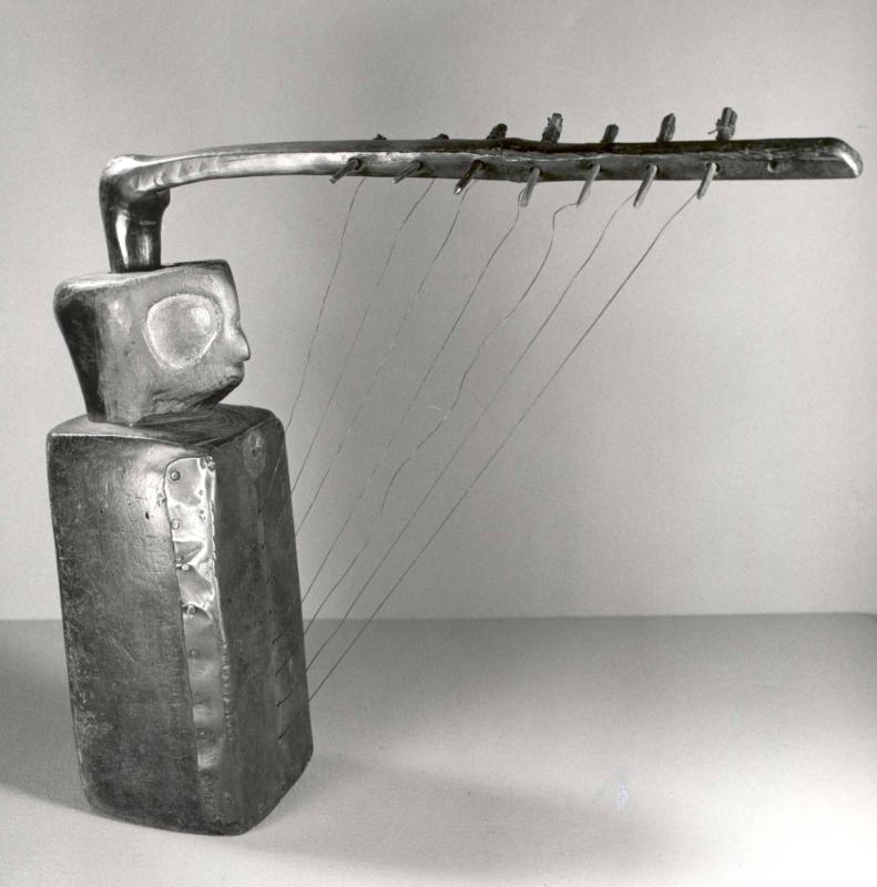 Ngbaka Harp – Works – University Museums - Colgate University
